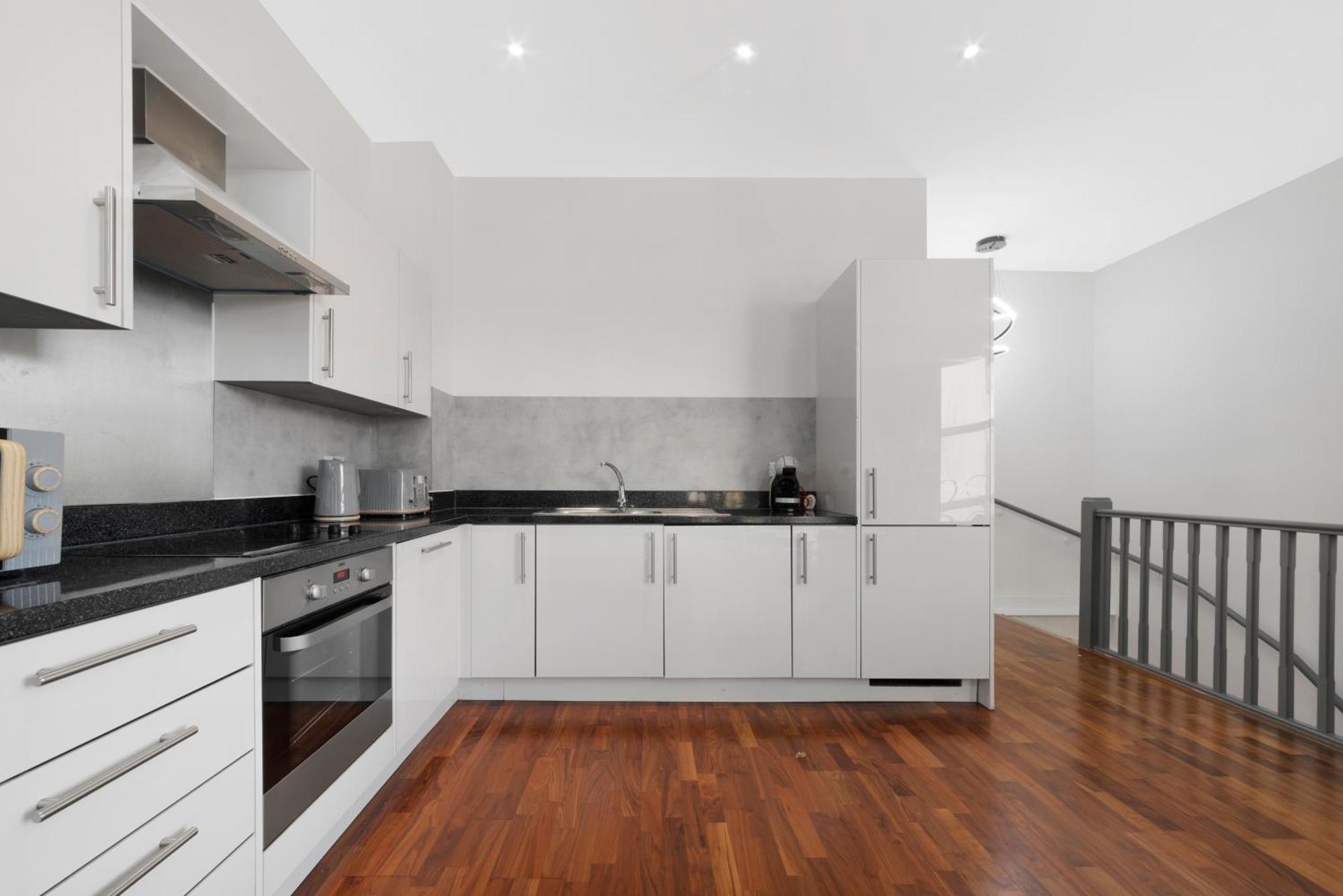 Riverside 2 Bedroom Stratford Лондон Екстериор снимка